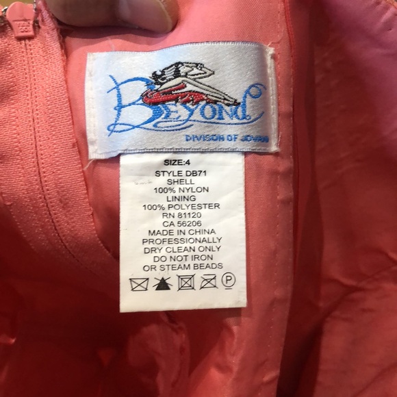 PROM DRESS - Picture 4 of 5